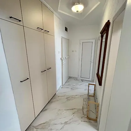 Sea Siren 1bd Near Sea Garden By Apartmax Апартамент