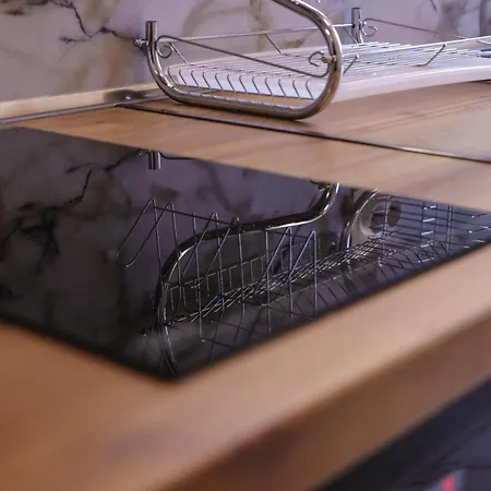 Sea Siren 1bd Near Sea Garden By Apartmax *