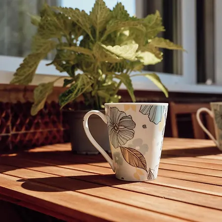 Апартамент Sea Siren 1bd Near Sea Garden By Apartmax