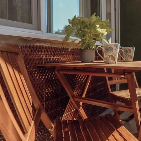 Sea Siren 1bd Near Sea Garden By Apartmax Апартамент