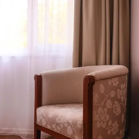 Апартамент Sea Siren 1bd Near Sea Garden By Apartmax