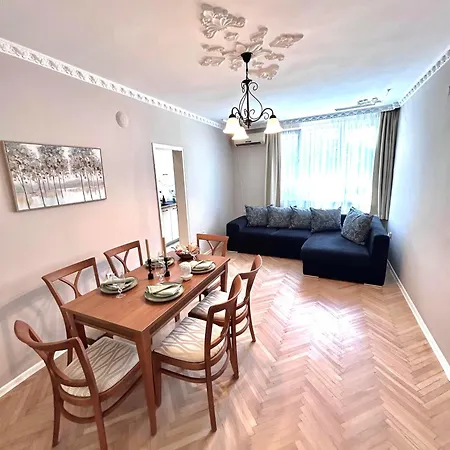 Sea Siren 1bd - Near Sea Garden, Free Garage & Ev Friendly Apartmán