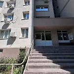 Sea Siren 1bd - Near Sea Garden, Free Garage & Ev Friendly Apartament Varna