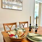 Sea Siren 1bd - Near Sea Garden, Free Garage & Ev Friendly * Varna