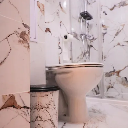 Apartament Sea Siren 1bd Near Sea Garden By Apartmax