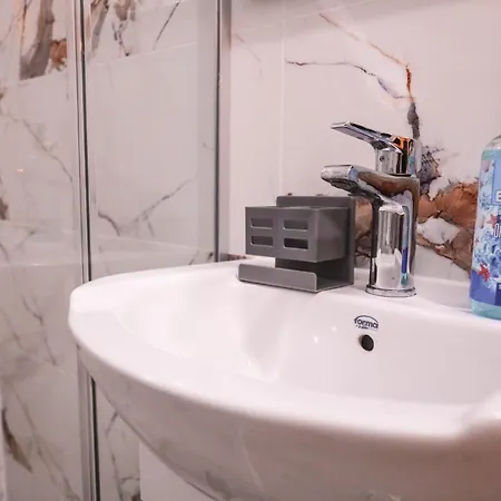 Sea Siren 1bd Near Sea Garden By Apartmax *