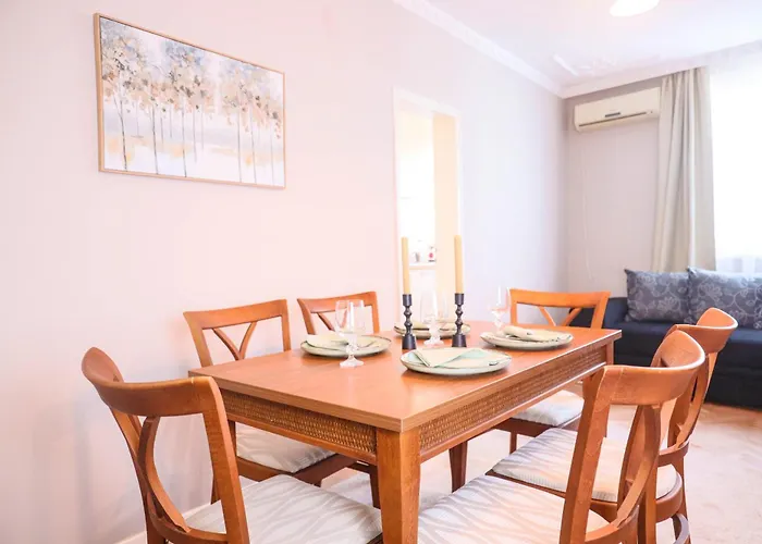Sea Siren 1bd - Near Sea Garden, Free Garage & Ev Friendly Apartment